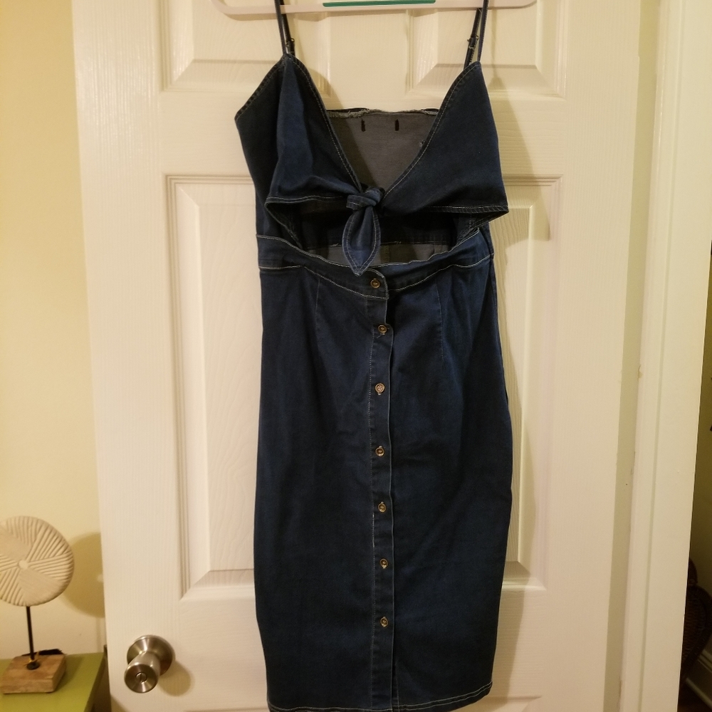 Blue jean dress,never worn - size large